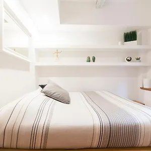 Santa Maria Novella 6 Sleeps Near The Station Apartment